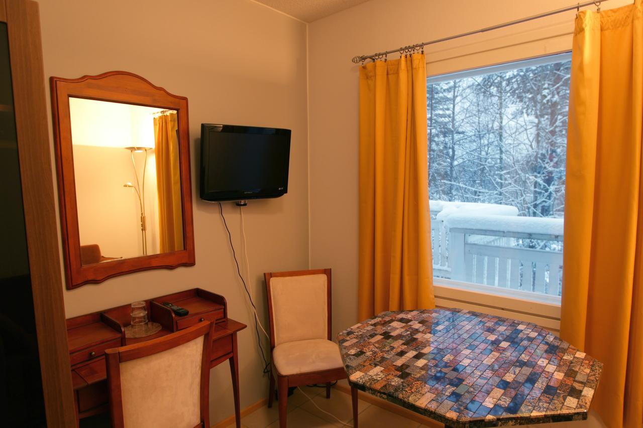 Hotel Urkin Piilopirtti Pinsio Room photo